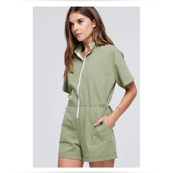 Front Zipper Romper - Picture 2 of 6